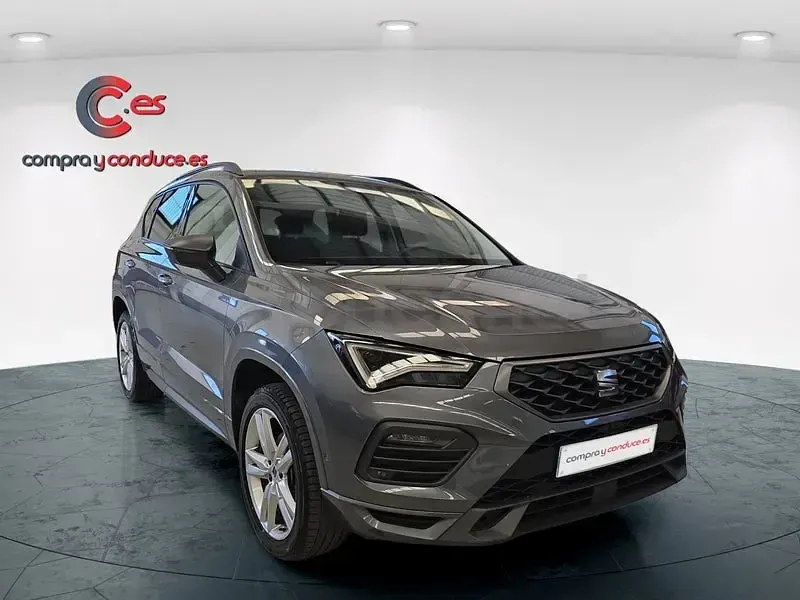 Usado Seat Ateca FR 150 CV (110 kW) 2024 Gris / plata SUV