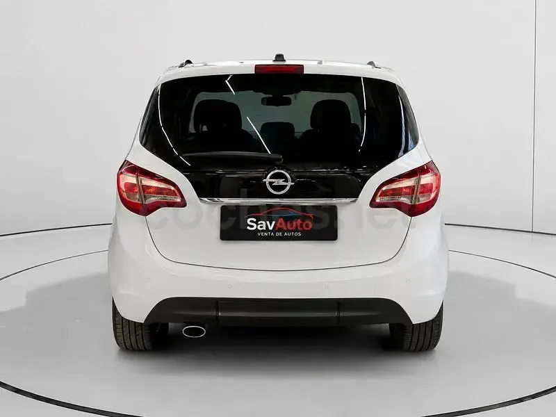 Usado Opel Meriva Excellence 136 CV (100 kW) 2016 Blanco Monovolumen