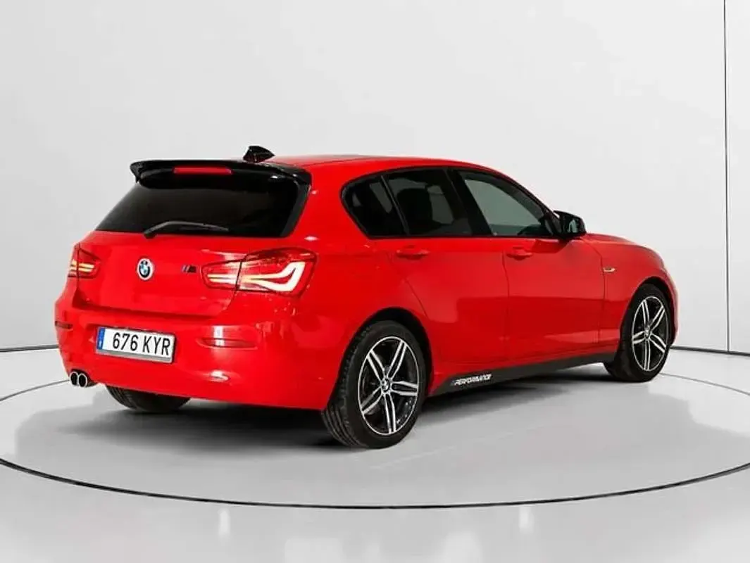 Käytetty BMW 120 190 HP (139 kW) 2016 Punainen Viistoperä