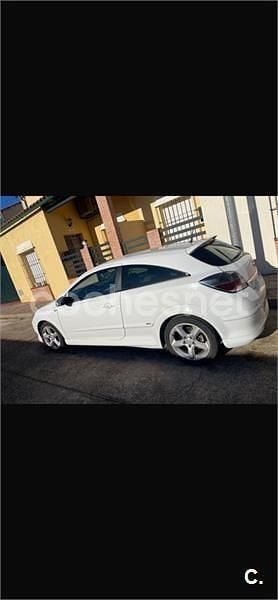 Usado Opel Astra GTC Sport 120 CV (88 kW) 2008 Blanco Berlina