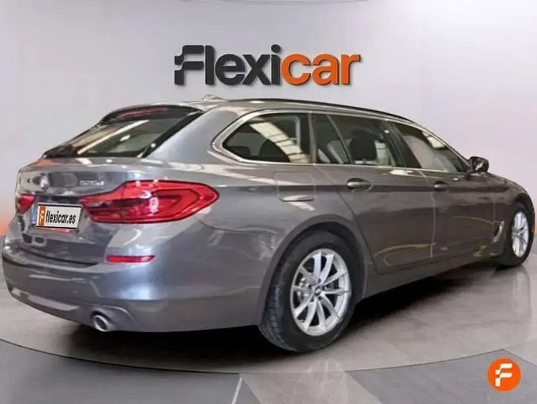 Usado BMW 320 190 CV (139 kW) 2018 Gris Familiar