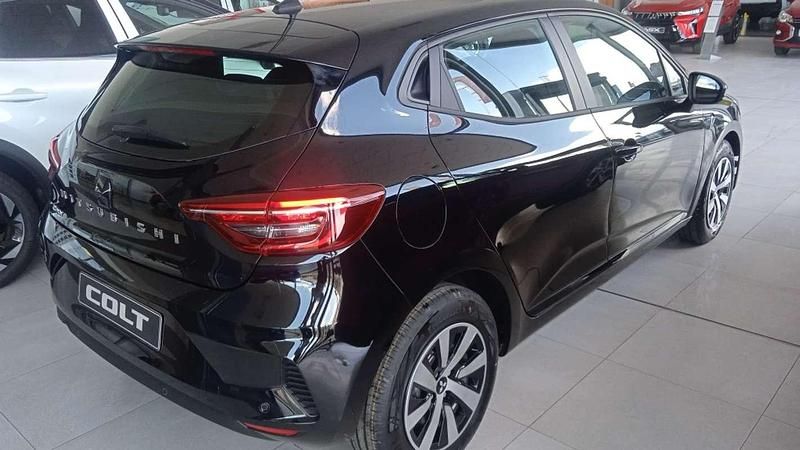 Negro Nuevo 2025 Mitsubishi Colt Motion Utilitario | 16.700 € - Imagen 1/4