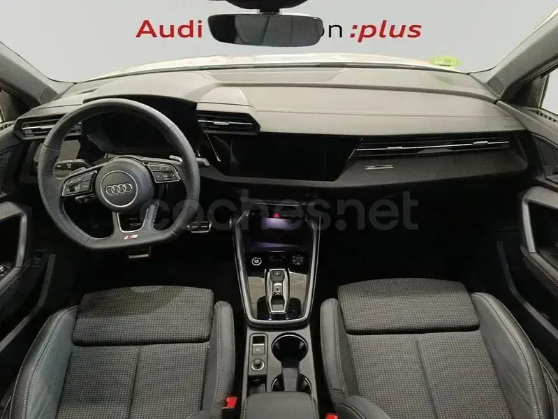 Usado Audi A3 S-Line 150 CV (110 kW) 2025 Blanco Berlina