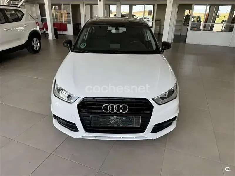 Usado Audi A1 Sportback Attraction 116 CV (85 kW) 2018 Blanco Utilitario