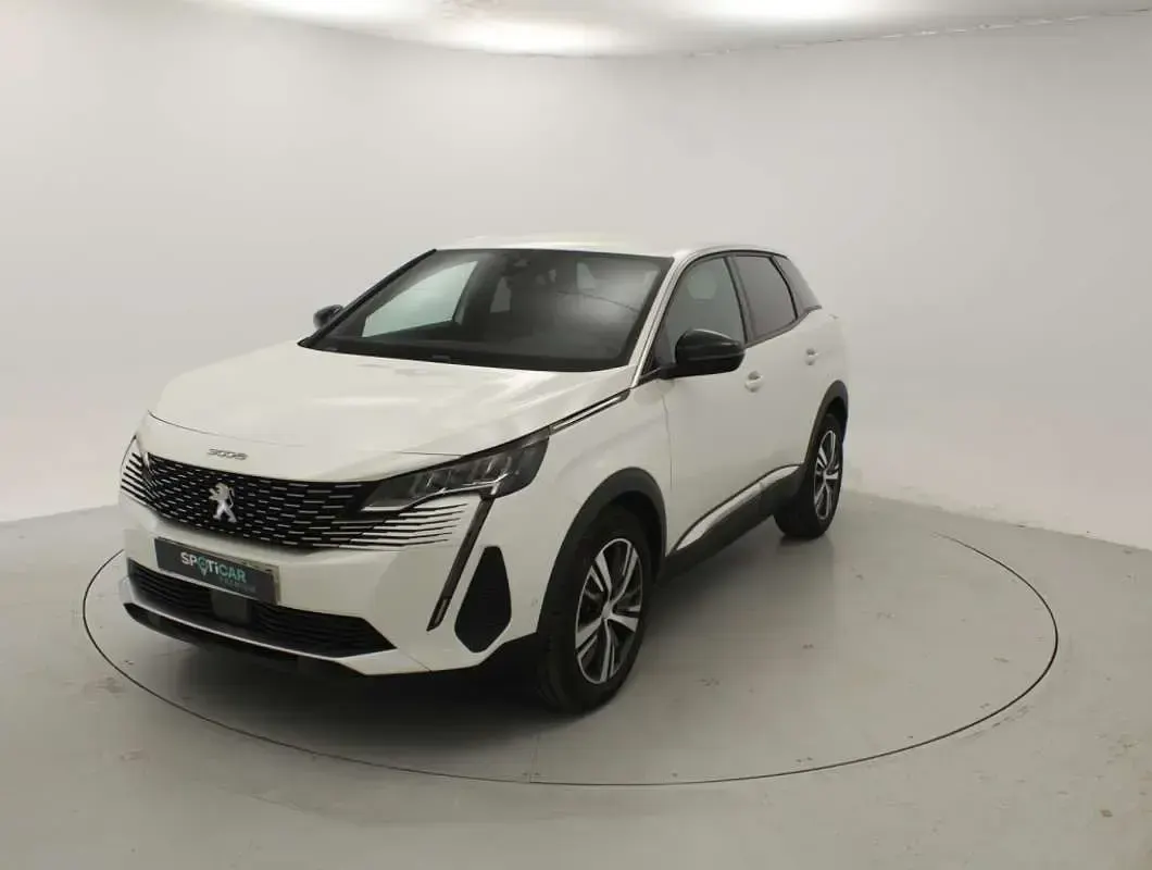Używany Peugeot 3008 Allure 131 KM (96 kW) 2023 SUV