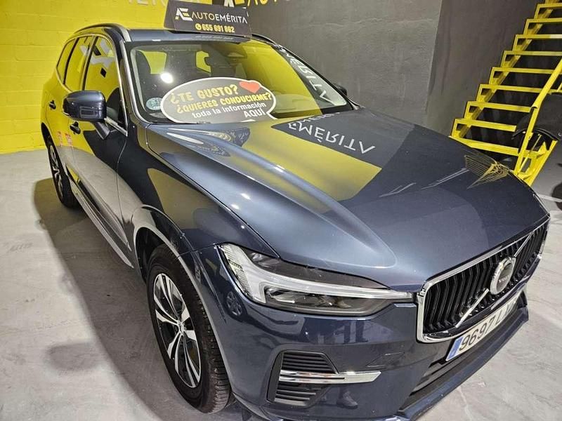 Usado Volvo XC60 Momentum 197 CV (144 kW) 2022 Azul SUV