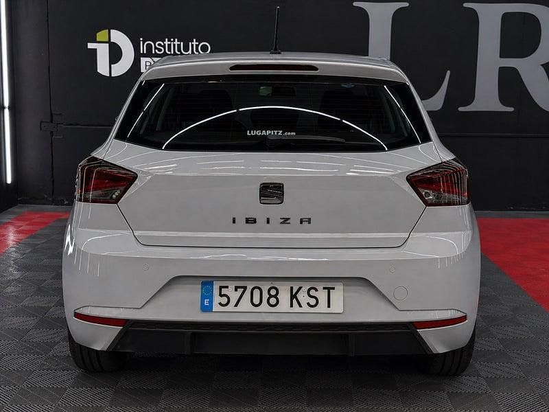 Usado Seat Ibiza Style 95 CV (69 kW) 2019 Gris / plata Utilitario