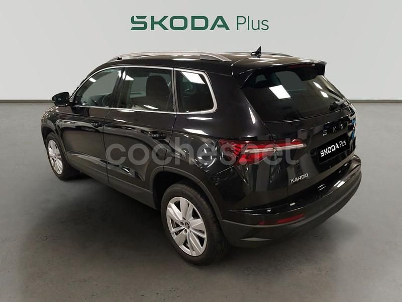 Usado Skoda Karoq Selection 150 CV (110 kW) 2025 Negro SUV