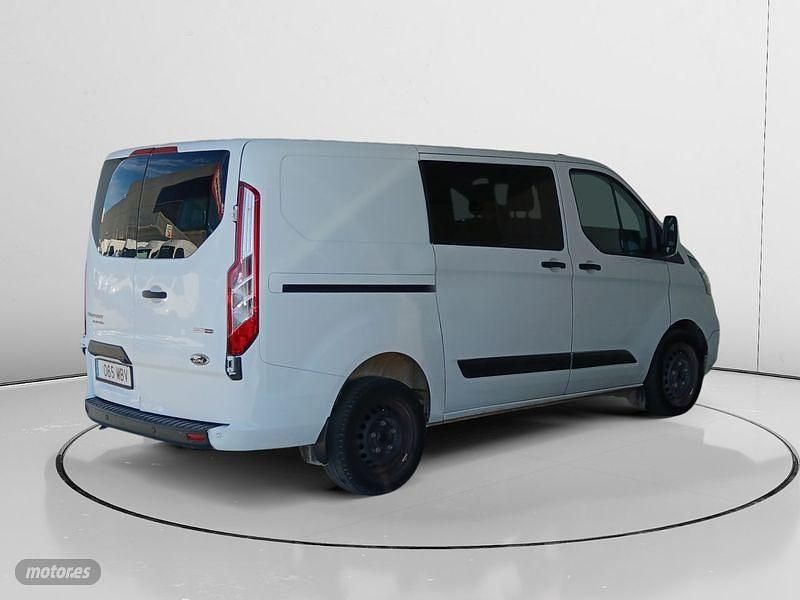 Usado Ford Transit Nugget 150 CV (110 kW) 2022 Blanco Monovolumen