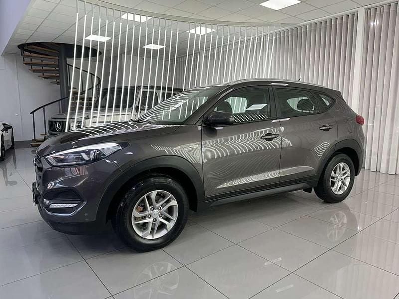 Begagnad Hyundai Tucson 114 HK (83 kW) 2017 Grå SUV