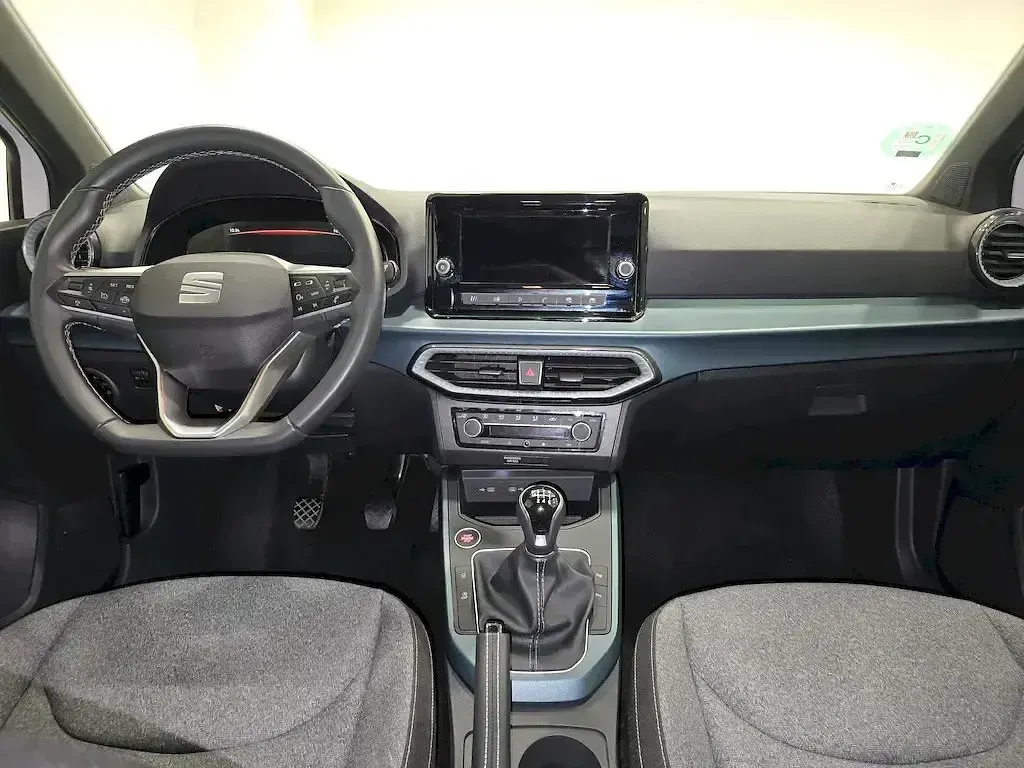 Usado Seat Arona Xperience 115 CV (84 kW) 2025 Blanco SUV