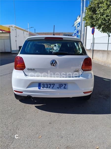 Usado VW Polo 90 CV (66 kW) 2016 Blanco Berlina