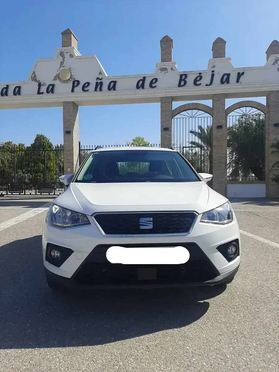 Usado Seat Arona Style 95 CV (69 kW) 2020 Blanco SUV