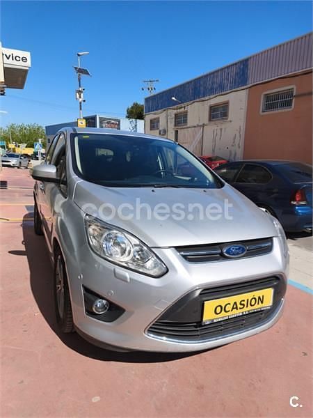 Usado Ford C-MAX Trend 125 CV (91 kW) 2015 Gris / plata Monovolumen