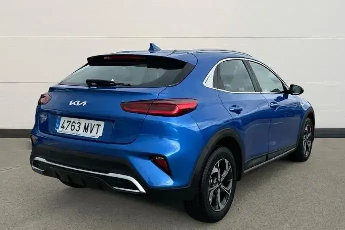 Usado Kia XCeed 140 CV (102 kW) 2024 Azul SUV