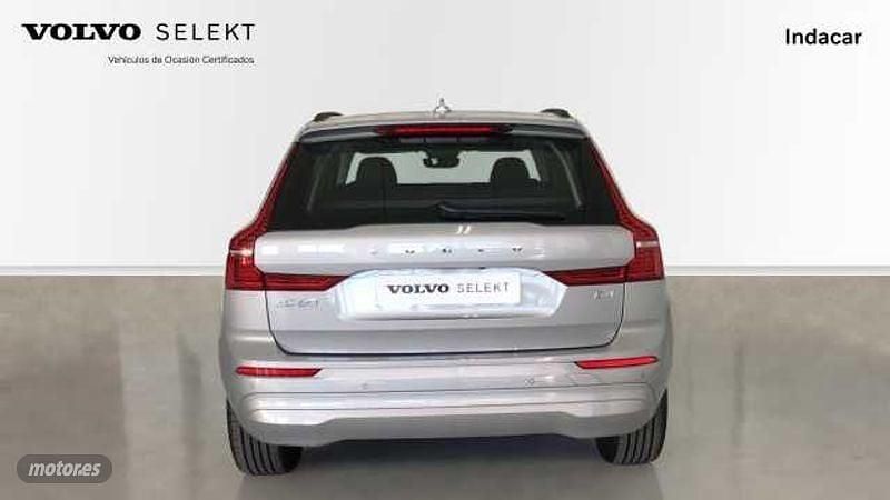 Usado Volvo XC60 Core 197 CV (144 kW) 2022 Plateado SUV