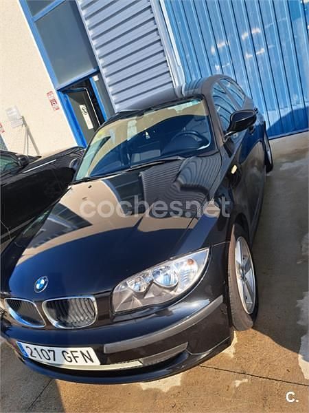 Negro Usado 2008 BMW 118 Utilitario | 4000 € (Precio justo) - Imagen 1/4