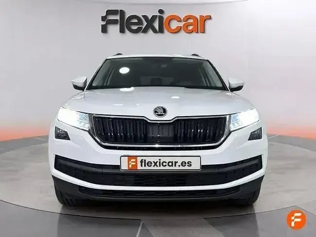 Usado Skoda Kodiaq Ambition 150 HP (110 kW) 2020 Branco SUV