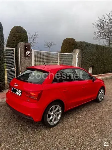 Usado Audi A1 Sportback 90 CV (66 kW) 2015 Rojo Utilitario