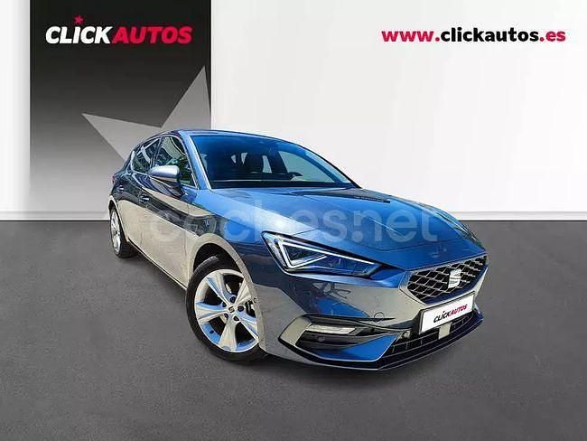 Usado Seat Leon FR 150 CV (110 kW) 2025 Gris / plata Berlina
