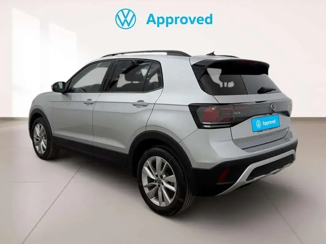 Usado VW T-Cross R-line 116 CV (85 kW) 2025 Gris SUV
