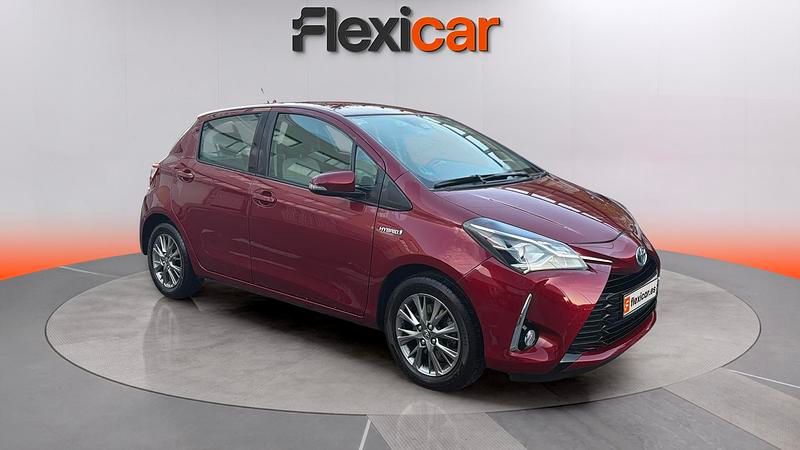 Usado Toyota Yaris Hybrid Advance 100 CV (73 kW) 2018 Burdeos Utilitario