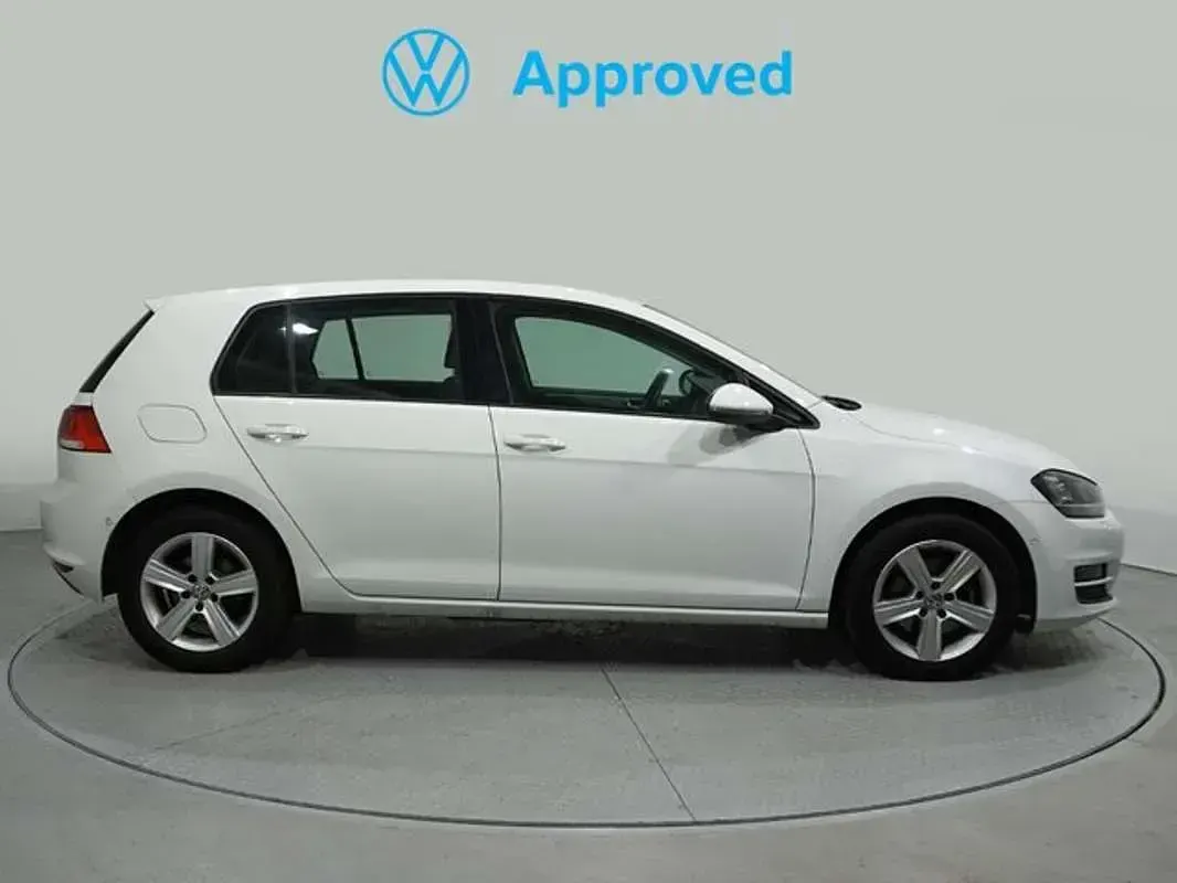 Usado VW Golf VII Advance 122 CV (89 kW) 2014 Blanco Utilitario