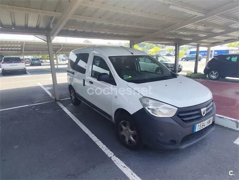 Usado Dacia Dokker 90 CV (66 kW) 2015 Blanco Monovolumen