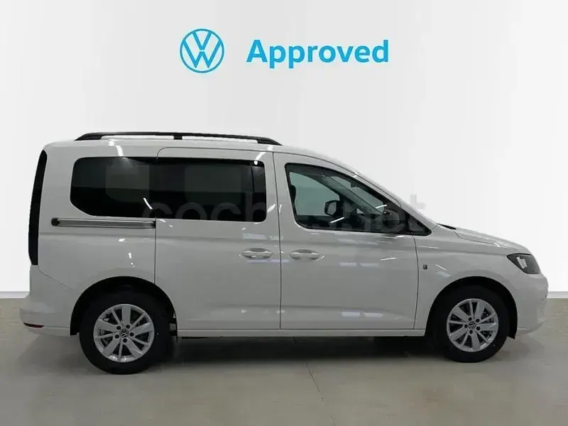 Usado VW Caddy 102 CV (75 kW) 2024 Blanco Monovolumen