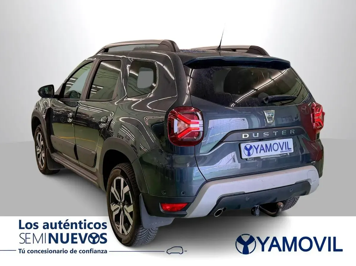 Usado Dacia Duster Prestige 150 CV (110 kW) 2021 Gris / plata SUV