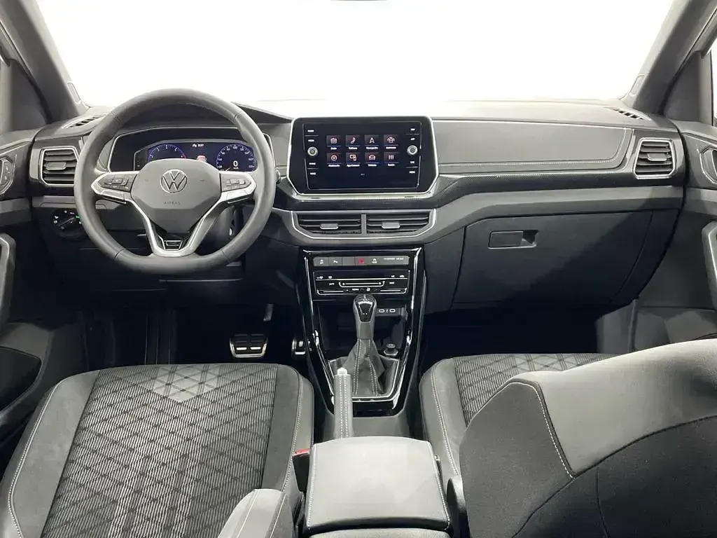 Usado VW T-Cross R-line 115 CV (84 kW) 2025 Gris SUV