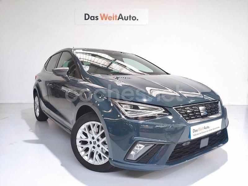 Azul Usado 2025 Seat Ibiza XCELLENCE Berlina | 17.290 € (Precio justo) - Imagen 1/4