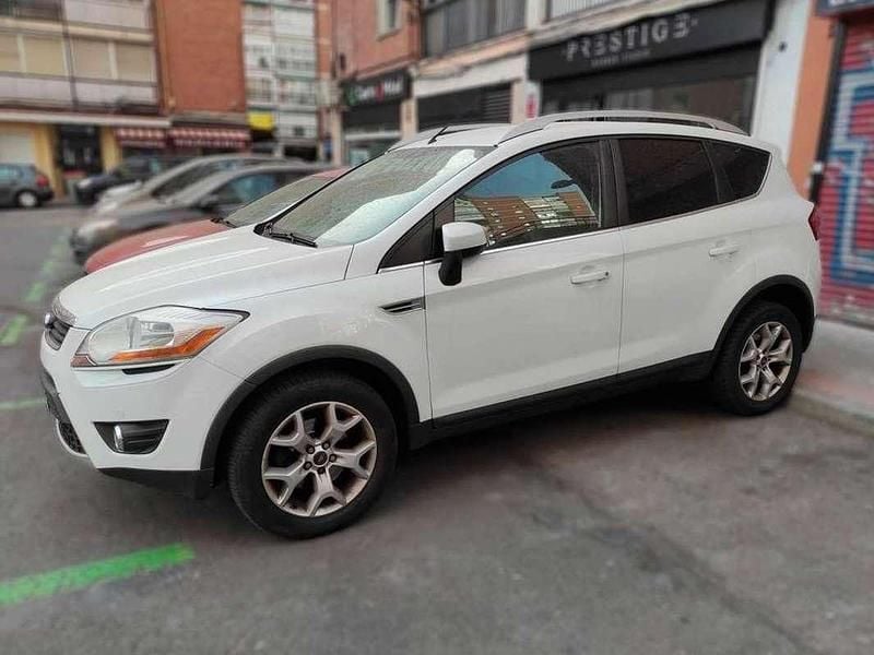 Usado Ford Kuga Trend 136 CV (100 kW) 2010 Blanco SUV