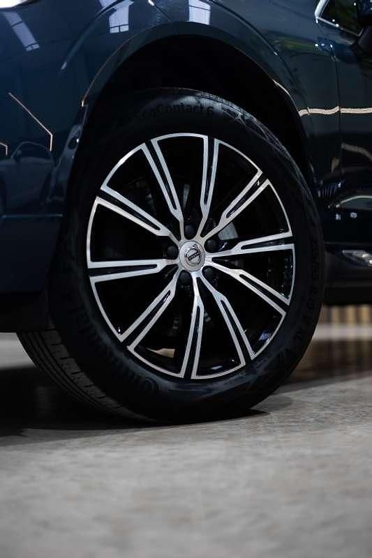 Usado Volvo XC60 Inscription 190 CV (139 kW) 2019 Azul SUV