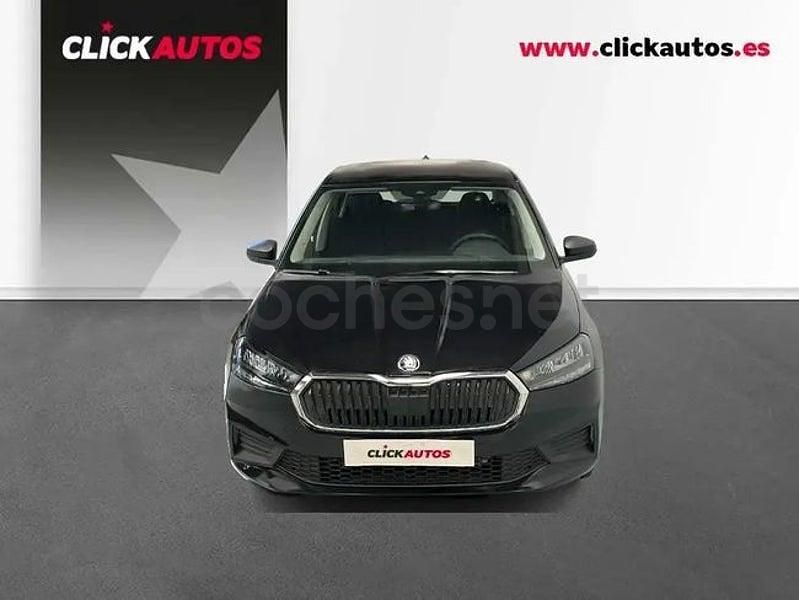 Usado Skoda Fabia Essence 80 CV (58 kW) 2025 Negro Utilitario