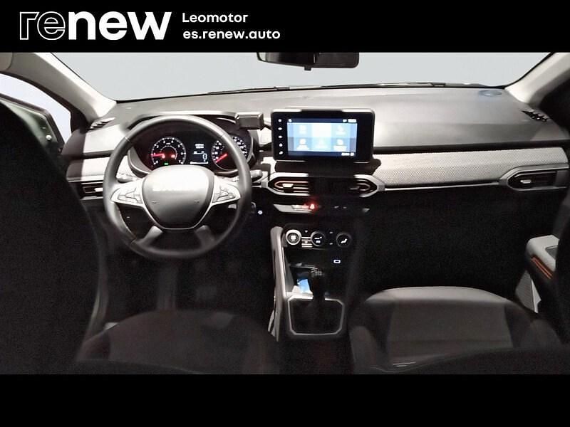 Usado Dacia Sandero Expression 100 CV (73 kW) 2023 Verde Berlina