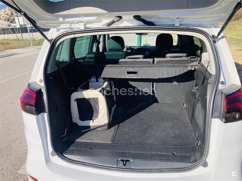 Usado Opel Zafira Selective 140 CV (102 kW) 2018 Blanco Monovolumen