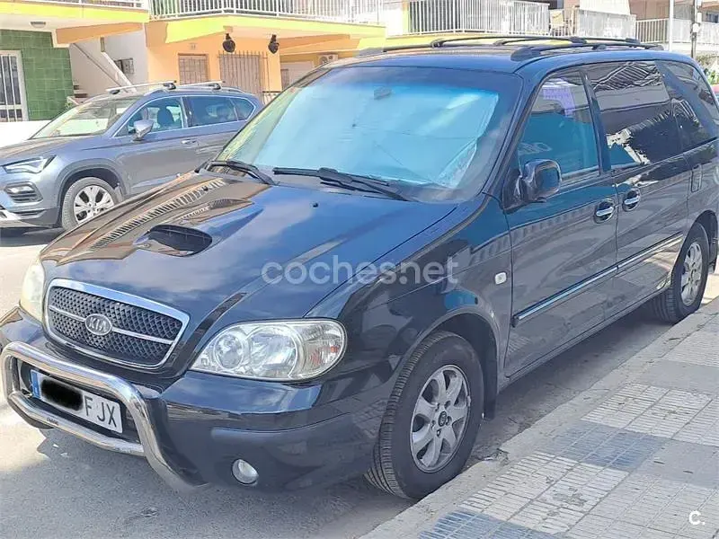 Usado Kia Carnival EX 144 CV (105 kW) 2006 Negro Monovolumen