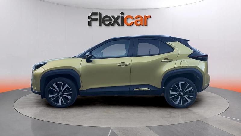 Usado Toyota Yaris Hybrid Edition 116 CV (85 kW) 2022 Amarillo