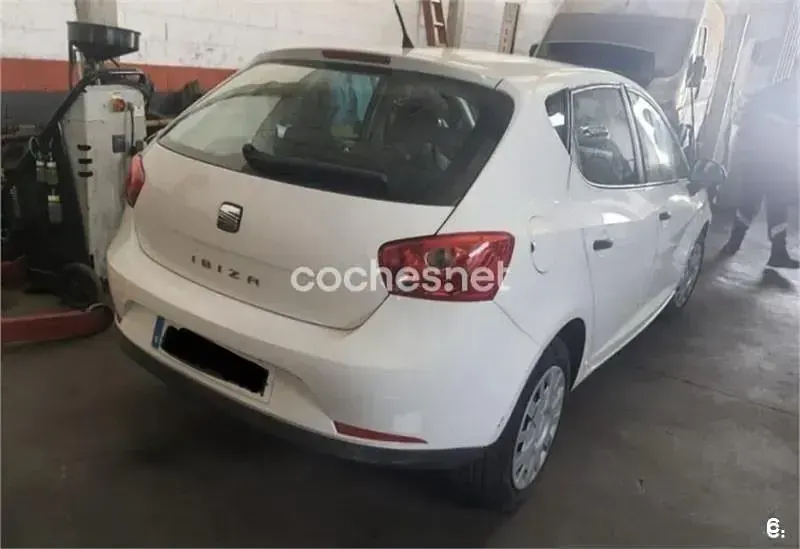 Usado Seat Ibiza Reference 90 CV (66 kW) 2008 Blanco Berlina
