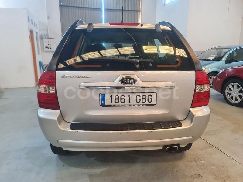 Usado Kia Sportage 142 CV (104 kW) 2008 Gris / plata SUV