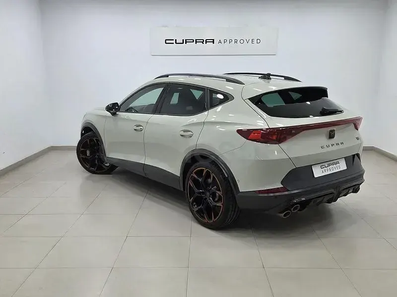 Usado Cupra Formentor VZ 390 CV (286 kW) 2023 Gris / plata SUV
