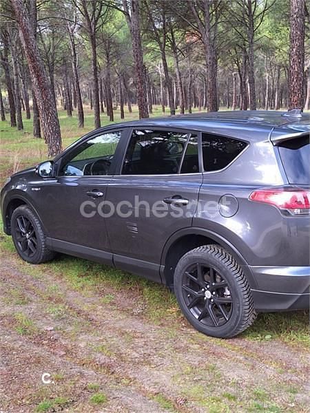 Usado Toyota RAV4 Hybrid Advance 197 CV (144 kW) 2017 Gris / plata SUV