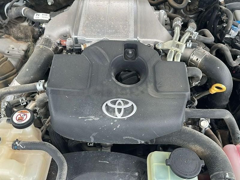 Usado Toyota HiLux 150 CV (110 kW) 2021 Blanco Pickup/Camioneta