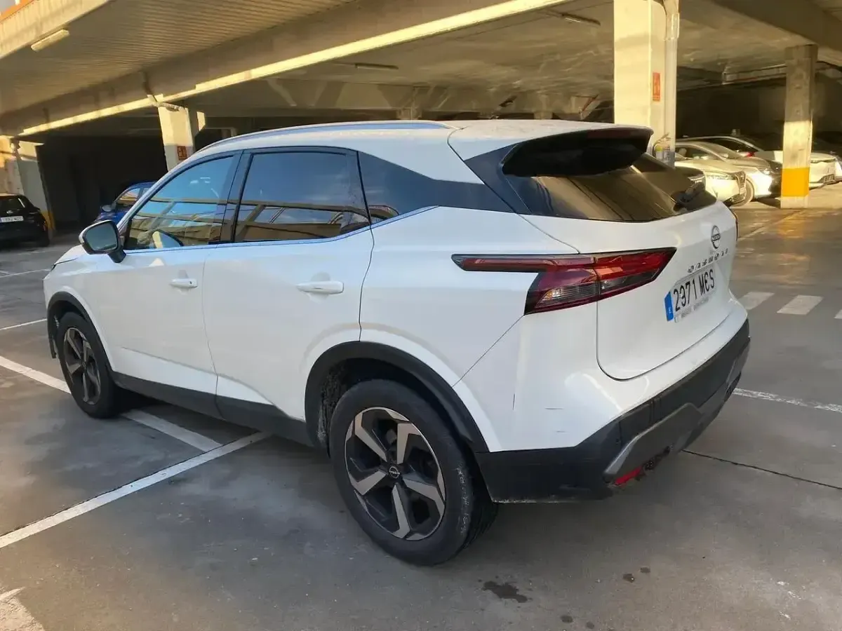 Usado Nissan Qashqai N-Connecta 140 CV (102 kW) 2022 Blanco SUV