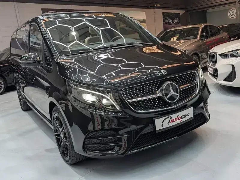 Usado Mercedes V300 Exclusive 239 CV (175 kW) 2024 Negro Monovolumen
