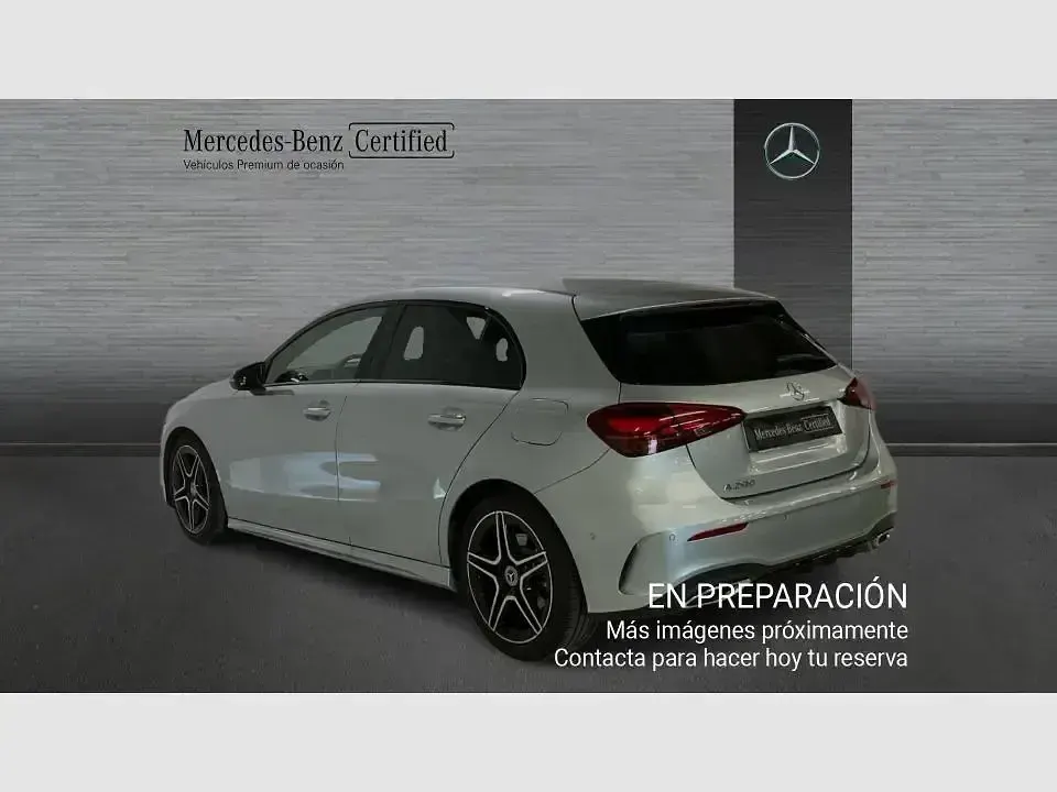 Usado Mercedes A200 163 CV (119 kW) 2024 Gris Berlina