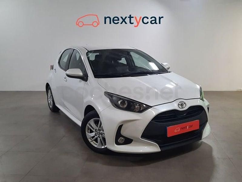 Usado Toyota Yaris 125 CV (91 kW) 2021 Blanco Utilitario