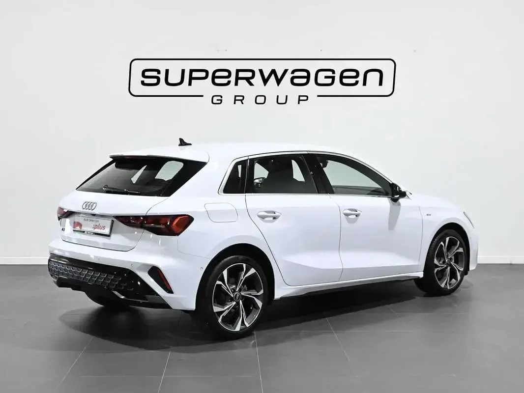Usado Audi A3 Sportback e-tron S-Line 204 CV (150 kW) 2025 Blanco Utilitario