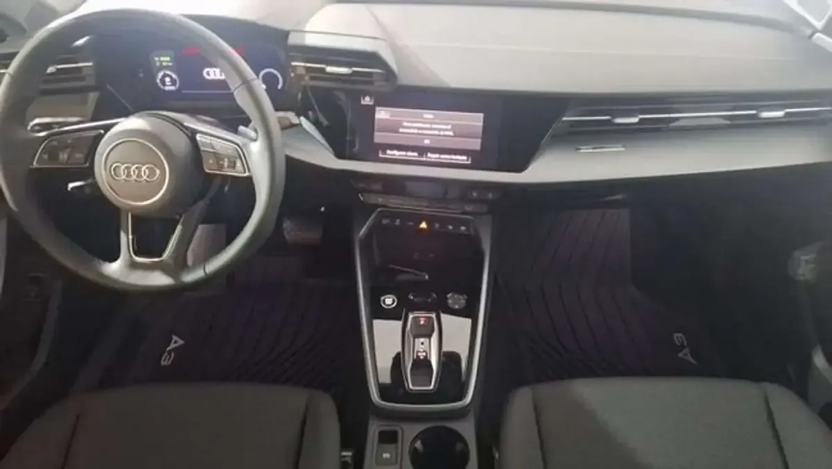 Usado Audi A3 204 CV (150 kW) 2025 Blanco Berlina